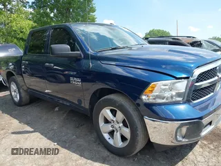 2021 Ram 1500 Tradesman z VIN 3C6RR6KG3MG713414, wystawiony jako IAAI lot #42115083 z przebiegiem 116 938 mil mil oraz . Historia ofert i sprzedaży dostępna na DreamBid. Obrazek 1.