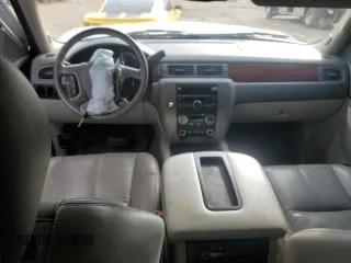 2012 GMC Yukon SLT with VIN 1GKS1CE08CR203822, listed as a Copart auction lot 82955253 with 122,508 mi miles and Salvage Title. Bid and sale history available at carsss.com. Image 8.