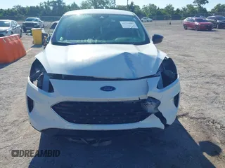 2022 Ford Escape SE z VIN 1FMCU0G64NUB84513, wystawiony jako IAAI lot #42579903 z przebiegiem 44 546 mil mil oraz . Historia ofert i sprzedaży dostępna na DreamBid. Obrazek 6.
