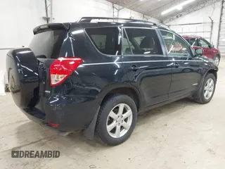 2007 Toyota RAV4 Limited with VIN JTMBK31V176026631, listed as a IAAI auction lot 42071134 with 140,639 mi miles. Bid and sale history available at carsss.com. Image 4.