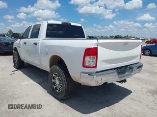 2012 Ram 2500 ST with VIN 3C6TD5CT8CG198855, listed as a IAAI auction lot 42546504 with 290,000 mi miles and . Bid and sale history available at DreamBid. Image 3.