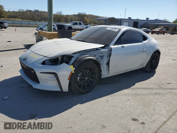 2024 Toyota GR86 Premium with VIN JF1ZNBE17R9752802, listed as a Copart auction lot 77409704 with 2,156 mi miles and Salvage Title. Bid and sale history available at carsss.com. Image 1.