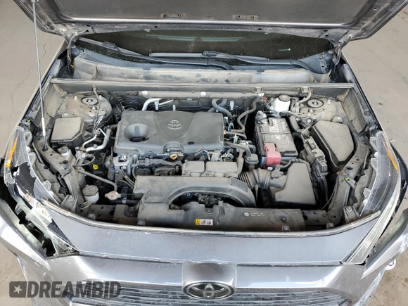 2020 Toyota RAV4 XLE with VIN 2T3W1RFV0LW084934, listed as a Copart auction lot 65985795 with 43,010 mi miles and Salvage title. Bid and sale history available at DreamBid. Image 11.