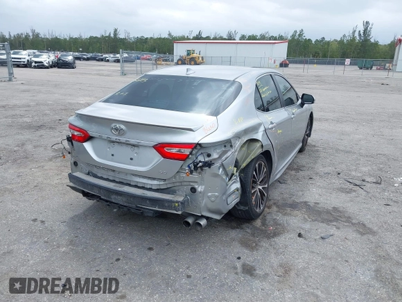 2019 Toyota Camry LE z VIN 4T1B11HK9KU708465, wystawiony jako IAAI lot #41921754 z przebiegiem 119 106 mil mil oraz . Historia ofert i sprzedaży dostępna na DreamBid. Obrazek 6.