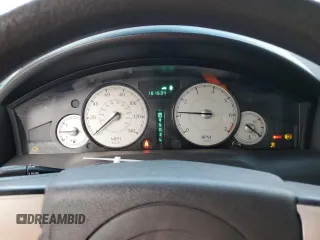 2005 Chrysler 300 with VIN 2C3JA43R75H169166, listed as a Copart auction lot 84252574 with 181,634 mi miles and Salvage Title. Bid and sale history available at carsss.com. Image 9.