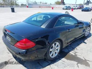 2003 Mercedes-Benz SL 500 z VIN WDBSK75F23F015866, wystawiony jako IAAI lot #42415510 z przebiegiem 141 049 mil mil oraz . Historia ofert i sprzedaży dostępna na DreamBid. Obrazek 4.