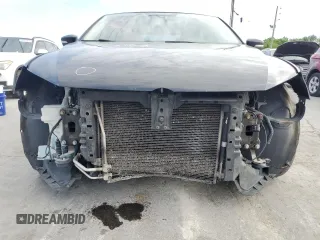 2014 Volkswagen Passat SEL Premium z VIN 1VWCN7A34EC066375, wystawiony jako Copart lot #54016005 z przebiegiem 170 305 mil mil oraz Szkoda całkowita • Salvage title. Historia ofert i sprzedaży dostępna na DreamBid. Obrazek 5.