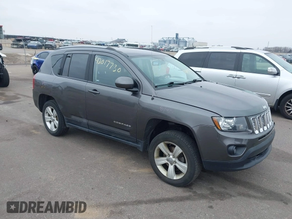 2016 Jeep Compass High Altitude z VIN 1C4NJDEB2GD685450, wystawiony jako IAAI lot #42017730 z przebiegiem 162 646 mil mil oraz . Historia ofert i sprzedaży dostępna na DreamBid. Obrazek 1.