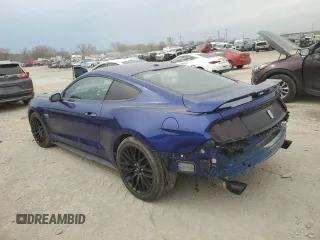 2015 Ford Mustang GT z VIN 1FA6P8CF8F5433832, wystawiony jako Copart lot #50827945 z przebiegiem 109 106 mil mil oraz Szkody całkowita. Historia ofert i sprzedaży dostępna na DreamBid. Obrazek 2.