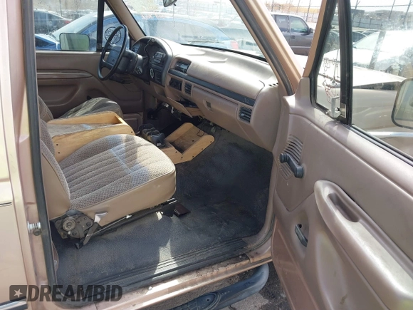 1996 Ford F-150 with VIN 1FTEX15H9TKA25252, listed as a IAAI auction lot 41881908 with 161,371 mi miles. Bid and sale history available at carsss.com. Image 5.