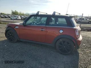 2012 MINI Hardtop S z VIN WMWSV3C54CTY17703, wystawiony jako Copart lot #54383085 z przebiegiem 60 494 mil mil oraz Szkoda całkowita • Salvage title. Historia ofert i sprzedaży dostępna na DreamBid. Obrazek 2.