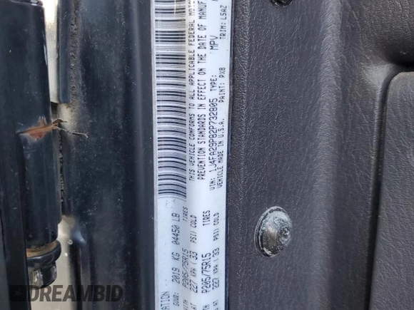 2002 Jeep Wrangler SE with VIN 1J4FA29P82P732805, listed as a Copart auction lot 86017044 with 138,679 mi miles and Salvage Title. Bid and sale history available at DreamBid. Image 12.