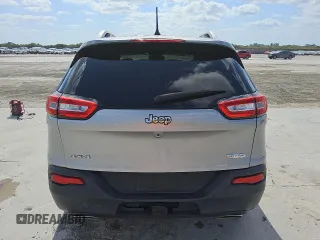 2016 Jeep Cherokee Latitude with VIN 1C4PJMCS0GW241483, listed as a Copart auction lot 53945455 with 125,314 mi miles and Clean Title. Bid and sale history available at carsss.com. Image 6.