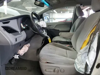 2016 Toyota Sienna LE AAS z VIN 5TDKK3DCXGS713844, wystawiony jako Copart lot #63814045 z przebiegiem 197 484 mil mil oraz Czysty tytuł • Clean title. Historia ofert i sprzedaży dostępna na DreamBid. Obrazek 7.