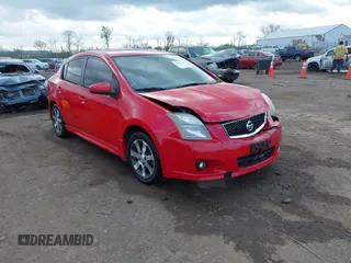 2012 Nissan Sentra S z VIN 3N1AB6AP9CL649240, wystawiony jako IAAI lot #42082824 z przebiegiem 118 837 mil mil oraz . Historia ofert i sprzedaży dostępna na DreamBid. Obrazek 1.