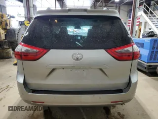 2020 Toyota Sienna XLE with VIN 5TDDZ3DC7LS251760, listed as a Copart auction lot 60125385 with 62,326 mi miles and Salvage title. Bid and sale history available at DreamBid. Image 6.