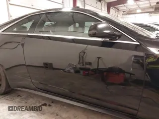 2011 Cadillac CTS Performance z VIN 1G6DL1ED3B0100075, wystawiony jako IAAI lot #41392627 z przebiegiem 124 775 mil mil oraz . Historia ofert i sprzedaży dostępna na DreamBid. Obrazek 13.
