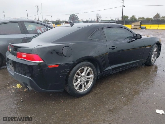 2015 Chevrolet Camaro LS with VIN 2G1FB1E38F9183474, listed as a IAAI auction lot 41525931 with 125602 miles. Bid and sale history available at carsss.com. Image 4.
