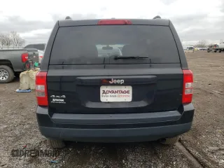 2016 Jeep Patriot Sport with VIN 1C4NJRBB0GD668714, listed as a Copart auction lot 82172443 with 194,940 mi miles and Clean Title. Bid and sale history available at carsss.com. Image 6.