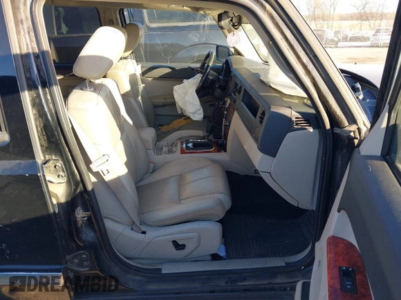 2007 Jeep Commander Limited z VIN 1J8HG58P57C621538, wystawiony jako IAAI lot #41433752 z przebiegiem 180 844 mil mil oraz . Historia ofert i sprzedaży dostępna na DreamBid. Obrazek 5.