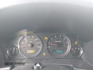 2006 Jeep Commander Limited with VIN 1J8HH58226C259670, listed as a IAAI auction lot 42197720 with 267,084 mi miles and . Bid and sale history available at DreamBid. Image 7.