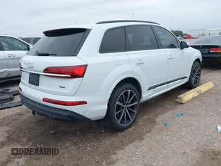 2021 Audi Q7 Premium Plus with VIN WA1LXAF7XMD032806, listed as a IAAI auction lot 41316768 with 47,032 mi miles and . Bid and sale history available at DreamBid. Image 4.