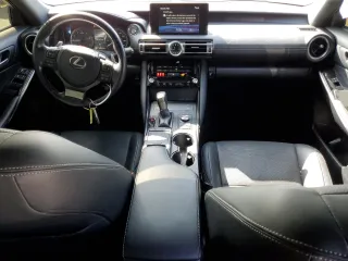 2021 Lexus IS 300 z VIN JTHCA1D29M5115814, wystawiony jako Copart lot #49497155 z przebiegiem 40 852 mil mil oraz Szkoda całkowita • Salvage title. Historia ofert i sprzedaży dostępna na DreamBid. Obrazek 8.