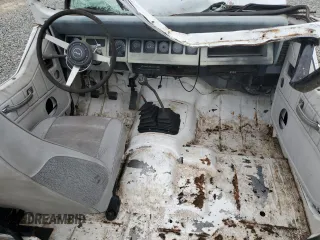 1990 Jeep Wrangler "S" with VIN 2J4FY19E6LJ528040, listed as a Copart auction lot 70989084 with 176,416 mi miles and Salvage Title. Bid and sale history available at carsss.com. Image 8.