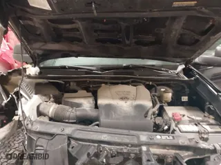 2016 Toyota Tacoma SR with VIN 3TMCZ5AN5GM027471, listed as a IAAI auction lot 41054774 with 74,864 mi miles. Bid and sale history available at carsss.com. Image 10.