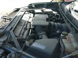 2019 Chevrolet Silverado 1500 LT z VIN 1GCRYDED6KZ401862, wystawiony jako IAAI lot #42973973 z przebiegiem 62 442 mil mil oraz . Historia ofert i sprzedaży dostępna na DreamBid. Obrazek 19.