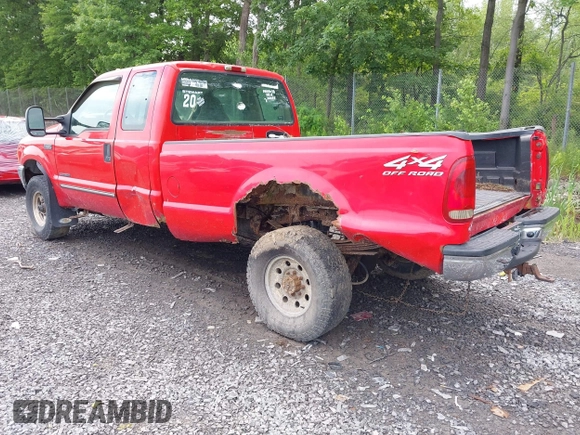 2000 Ford F-250 XL with VIN 1FTNX21FXYEC57021, listed as a IAAI auction lot 42674090 with 221,950 mi miles and . Bid and sale history available at DreamBid. Image 3.
