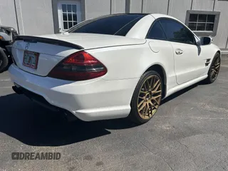 2012 Mercedes-Benz SL 550 z VIN WDBSK7BA5CF168279, wystawiony jako IAAI lot #42070913 z przebiegiem 130 820 mil mil oraz . Historia ofert i sprzedaży dostępna na DreamBid. Obrazek 4.