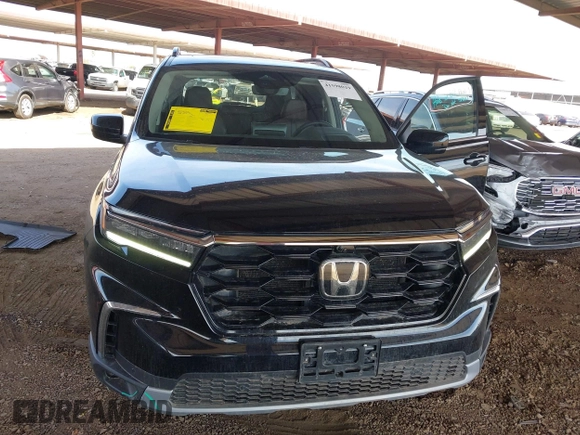 2024 Honda Pilot Elite with VIN 5FNYG1H88RB003841, listed as a IAAI auction lot 41598029 with 20,468 mi miles. Bid and sale history available at carsss.com. Image 6.