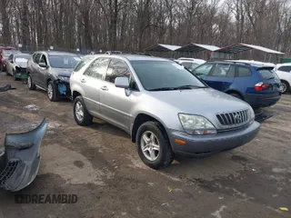 2001 Lexus RX 300 with VIN JTJHF10U110172692, listed as a IAAI auction lot 41306334 with 128,205 mi miles. Bid and sale history available at carsss.com. Image 1.