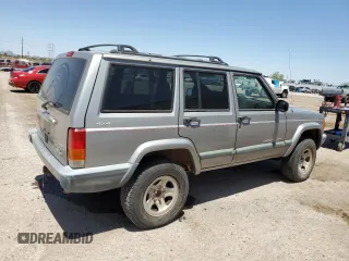 2000 Jeep Cherokee with VIN 1J4FF48S6YL136689, listed as a Copart auction lot 62316245 with 211,100 mi miles and Clean title. Bid and sale history available at DreamBid. Image 3.