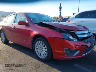 2011 Ford Fusion Hybrid с VIN 3FADP0L30BR196906, выставлен на аукционе IAAI как лот 42013684 с пробегом 123 353 миль миль и . История ставок и продаж доступна на DreamBid. Изображение 1.
