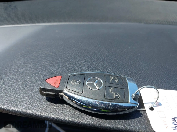 2014 Mercedes-Benz E 350 Sport with VIN WDDHF5KB2EB074017, listed as a IAAI auction lot 42006651 with 44,135 mi miles and . Bid and sale history available at carsss.com. Image 11.