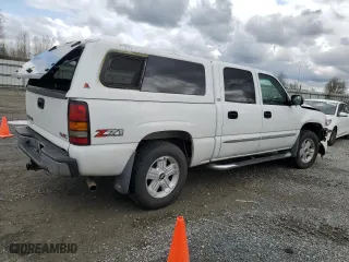 2006 GMC Sierra 1500 SLT with VIN 2GTEK13Z261265161, listed as a Copart auction lot 51665975 with 200,495 mi miles and Salvage Title. Bid and sale history available at carsss.com. Image 3.