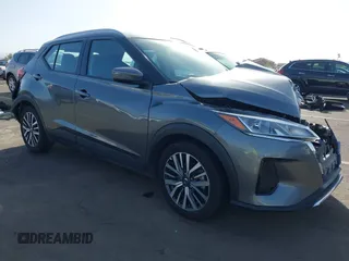 2021 Nissan Kicks SV with VIN 3N1CP5CV2ML477506, listed as a IAAI auction lot 41736063 with 68,872 mi miles. Bid and sale history available at carsss.com. Image 1.