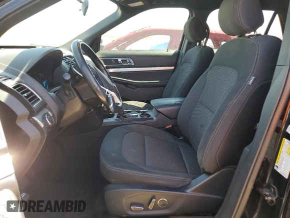 2017 Ford Explorer XLT с VIN 1FM5K7D88HGE00654, выставлен на аукционе Copart как лот 55483835 с пробегом 153 032 миль миль и Списание • Salvage title. История ставок и продаж доступна на DreamBid. Изображение 7.
