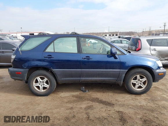 2001 Lexus RX with VIN JTJHF10U310170085, listed as a IAAI auction lot 41795796 with 205,057 mi miles and . Bid and sale history available at carsss.com. Image 13.