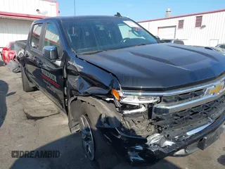 2022 Chevrolet Silverado 1500 LT with VIN 1GCPACED3NZ528434, listed as a IAAI auction lot 41102675 with 47,037 mi miles. Bid and sale history available at carsss.com. Image 6.