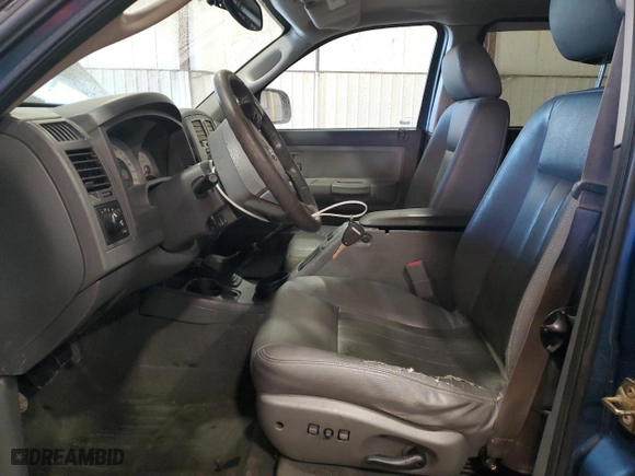 2006 Dodge Dakota SLT with VIN 1D7HW48NX6S584631, listed as a Copart auction lot 42582815 with 135,302 mi miles and Salvage Title. Bid and sale history available at carsss.com. Image 7.