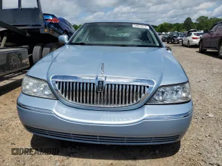 2007 Lincoln Town Car Signature z VIN 1LNHM81V17Y612098, wystawiony jako Copart lot #54874515 z przebiegiem 243 252 mil mil oraz Szkody całkowita. Historia ofert i sprzedaży dostępna na DreamBid. Obrazek 5.