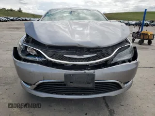 2015 Chrysler 200 Limited с VIN 1C3CCCAB8FN723908, выставлен на аукционе Copart как лот 59016355 с пробегом 118 882 миль миль и Списание • Salvage title. История ставок и продаж доступна на DreamBid. Изображение 5.
