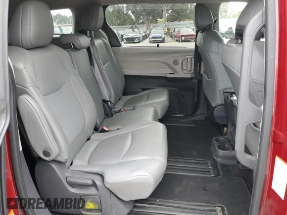 2021 Toyota Sienna XLE с VIN 5TDJRKEC3MS008587, выставлен на аукционе Copart как лот 53469445 с пробегом 139 965 миль миль и Списание • Salvage title. История ставок и продаж доступна на DreamBid. Изображение 11.