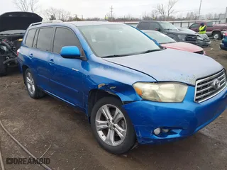2008 Toyota Highlander Sport with VIN JTEDS43A682011877, listed as a IAAI auction lot 41546550 with 237,948 mi miles. Bid and sale history available at carsss.com. Image 1.