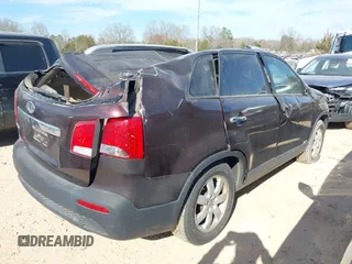 2012 Kia Sorento LX with VIN 5XYKTDA22CG267971, listed as a IAAI auction lot 41628962 with 170,195 mi miles. Bid and sale history available at carsss.com. Image 4.