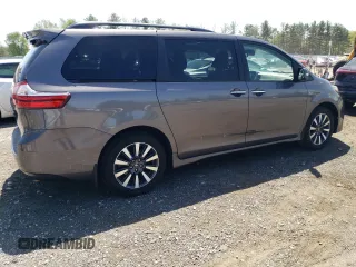 2018 Toyota Sienna XLE z VIN 5TDDZ3DC2JS200440, wystawiony jako Copart lot #54731805 z przebiegiem 80 636 mil mil oraz Szkoda całkowita • Salvage title. Historia ofert i sprzedaży dostępna na DreamBid. Obrazek 3.