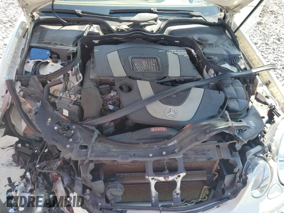 2009 Mercedes-Benz E 350 Luxury with VIN WDBUF56XX9B420690, listed as a Copart auction lot 52776355 with 187,756 mi miles and Salvage Title. Bid and sale history available at DreamBid. Image 12.